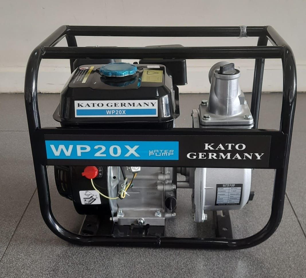 456520b6-b4e4-42d5-8796-fa26b321fb56-1.jpg Kato Germany water pump 2 inches 8hp engine - Image 1